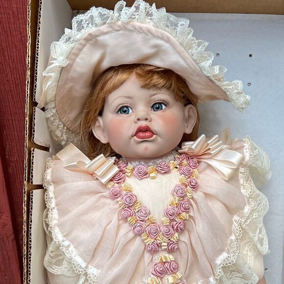 Vintage 1996 Fayzah Spanos‎ Collection Destiny Doll - Picture 3 of 12